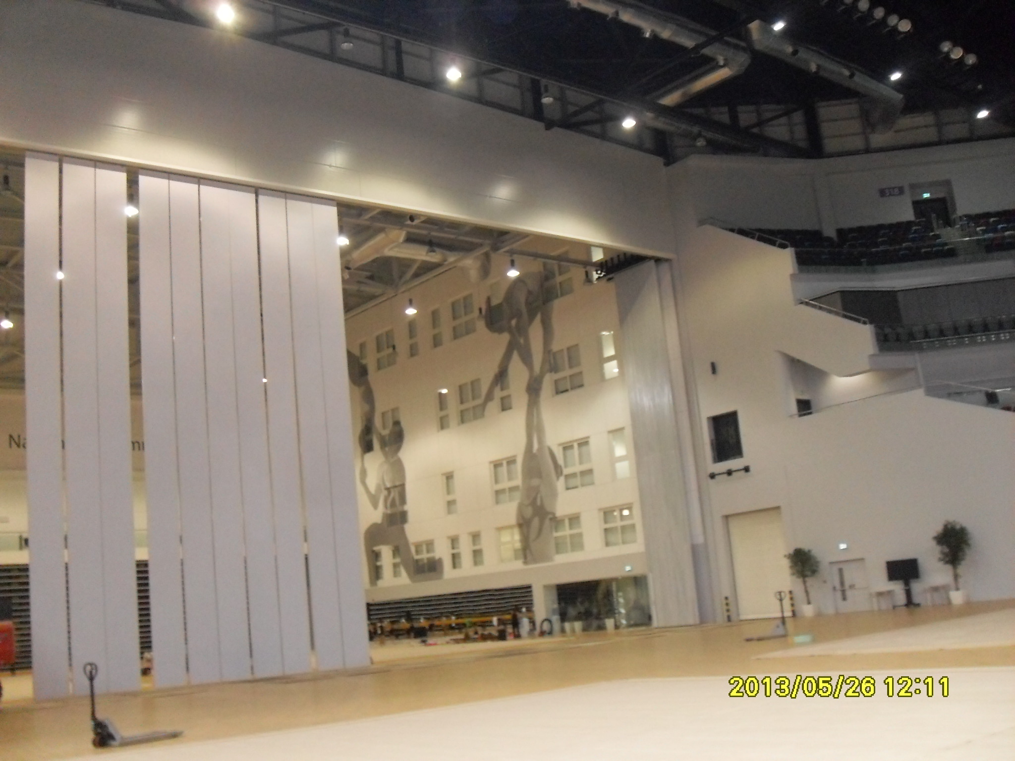Operable Partitions For Tall Openings
