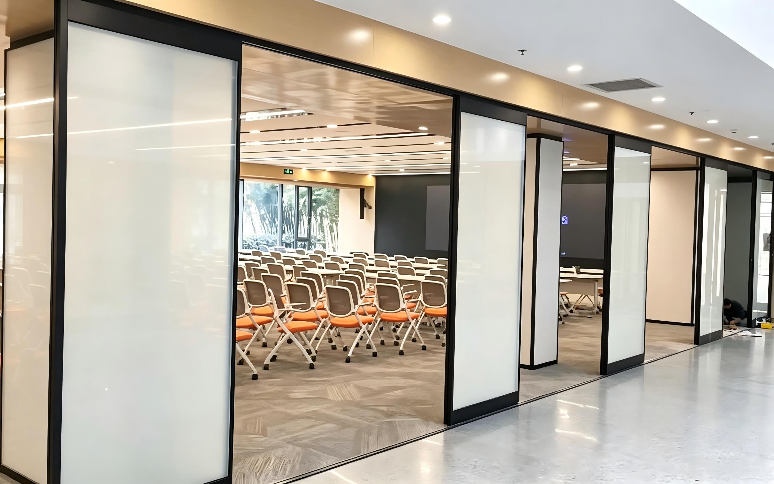 Fully Motorized Glass Operable Partition