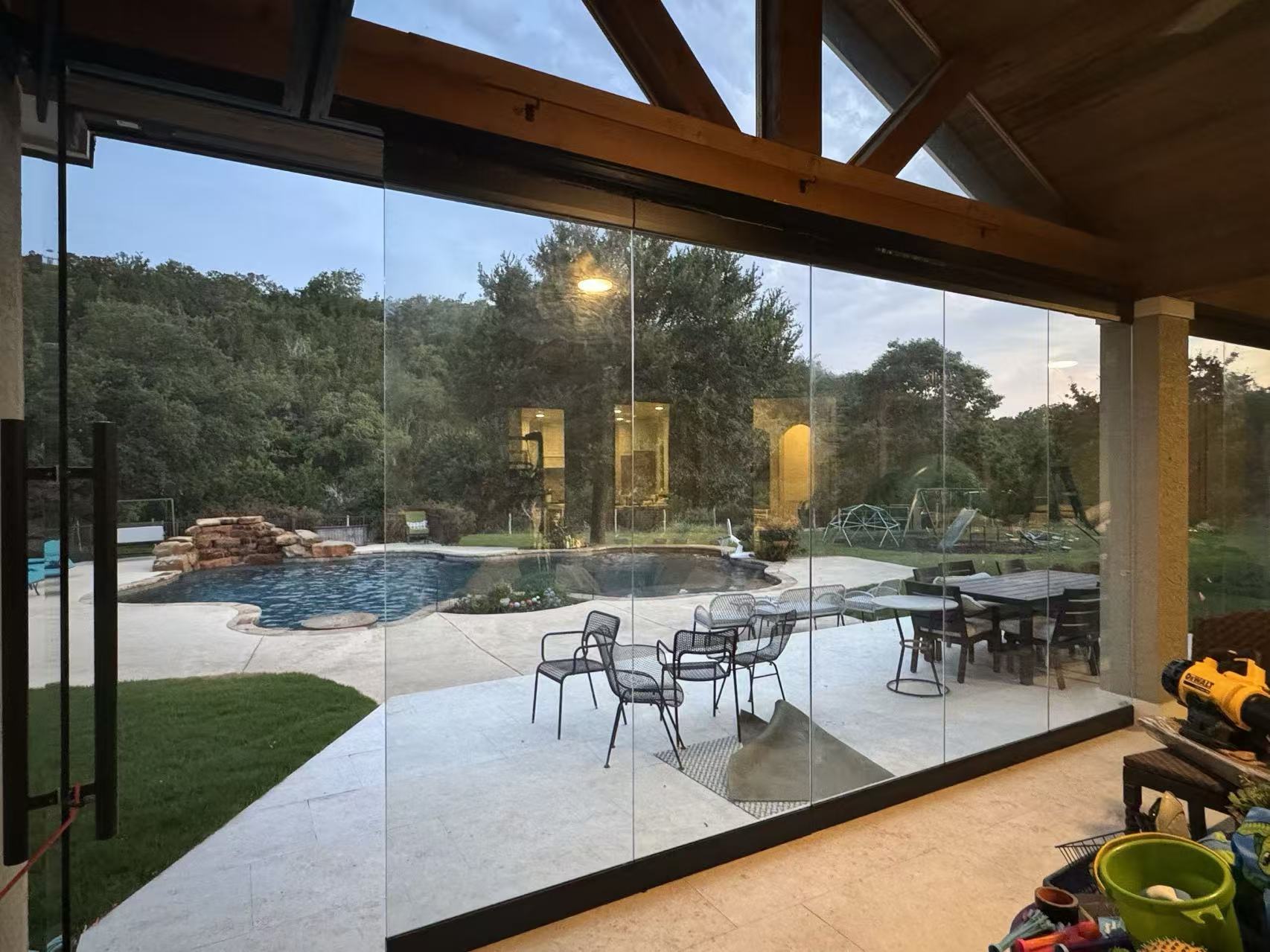 Movable Frameless Glass Wall In Villa ,USA